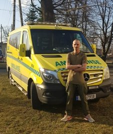 Julius Schneider transportiert Hilfsgüter in die Ukraine und nimmt auf dem Rückweg Flüchtlinge mit nach Polen. 