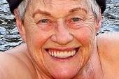 80-Jährige taucht für MDR ab - SiegrunVogel - Seniorin