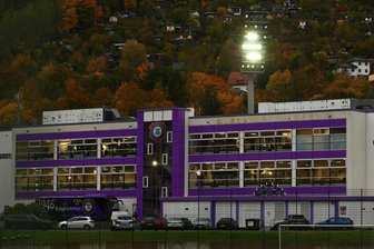 80 Jahre Erzgebirge Aue: Das Erzgebirgsstadion und seine Metamorphosen – Ein Jahrhundert im Wandel - So sieht das Erzgebirgsstadion heute aus: ein Schmuckstück inmitten des Lößnitztals.