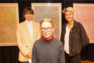 Die Preisträgerinnen von links: Maria Golowin aus Kempten, Lore Möhwald aus Leipzig und Lisa-Marie Nachtmans aus Hamm. 