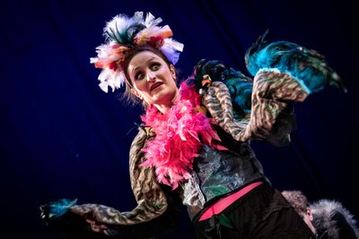 Szene aus „Gut gebrüllt Löwe“, dem neuen Musical des Fritz Theaters aus Chemnitz. Im Bild Kristin Scholz als „Quitschi“.