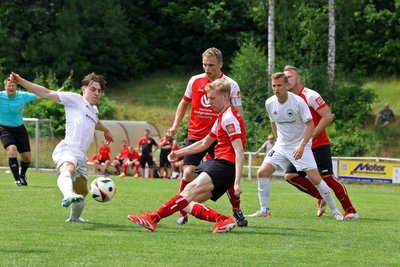 Die SSV-Fußballer blieben auf „exorbitanten Nebenkosten“ für ihre Umkleiden sitzen, moniert der Vereinschef. Denn die Stadt erhöht ihren Zuschuss nicht.