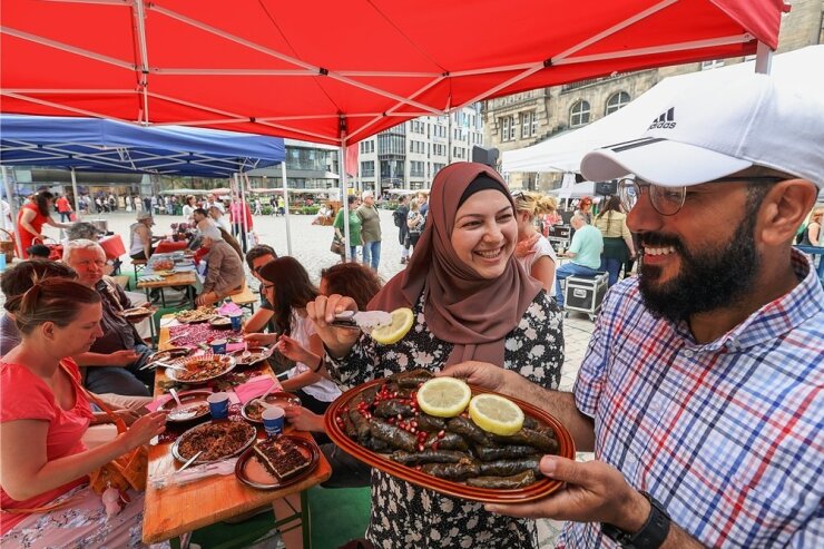 Internationale Küche auf dem Chemnitzer Neumarkt: Kultur geht durch den Magen