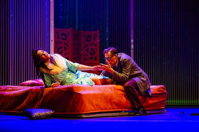Christina Maria Gass brilliert in der Rolle der Antonia.