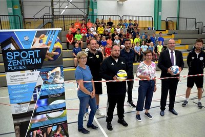 Am Diesterweg-Gymnasium gibt es jetzt das Sportzentrum Plauen. Schüler werden auf freiwilliger Basis über den Unterricht hinaus in einer Doppelstunde gezielt gefördert. 
