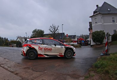 Dominik Dinkel/Ursula Mayrhofer im Ford Fiesta Rally2.
