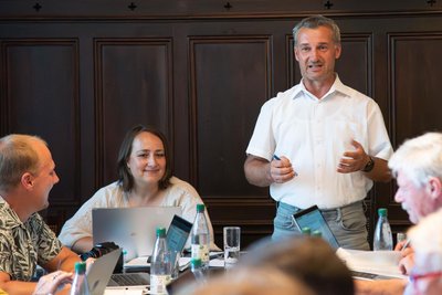 Energisch für eine Bürgerstiftung warb Adorfs Bürgermeister Rico Schmidt in öffentlicher Ratssitzung.