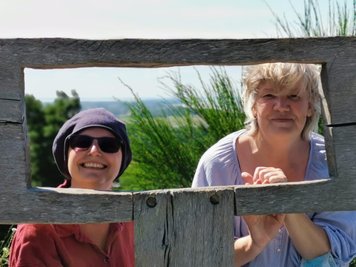 Ellen Schaller und Kerstin Hänsel (von links).