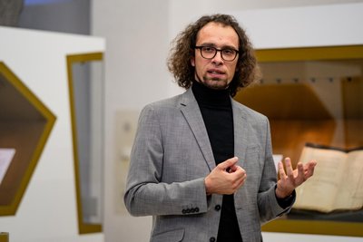 Bürgermeister Martin Seltmann fand rührende und respektvolle Worte zur Eröffnung der Ausstellung im Bergarchiv Freiberg.