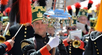 Etwa 700 Teilnehmer zählte die große Berg- und Hüttenparade zum 34. Bergstadtfest im vergangenen Jahr. Auf den traditionellen Aufmarsch müssen die Freiberger und ihre Gäste auch in Coronazeiten nicht verzichten. 