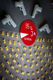 Teil des "Kriegs-Mandalas" der Freizeitgruppe Gestaltung aus Zwickau.