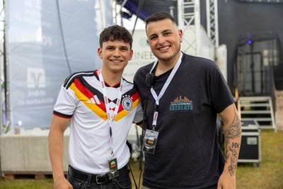 DJ Sok alias Max Seidel (l.) und DJ Handrix alias Raphael Böhme (r.) beim Erzbeats 2026.
