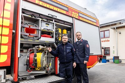 Das neue Löschfahrzeug ist mit hydraulischen Werkzeugen zur Personenrettung zum Beispiel bei Unfällen auf der Autobahn ausgerüstet.