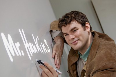 Robert Hankins aus den USA ist derzeit 16 Stunden pro Woche als Fremdsprachenassistent am Plauener Diesterweg-Gymnasium eingesetzt. Dort verbringt er ein durch ein Stipendium finanziertes Auslandsjahr.