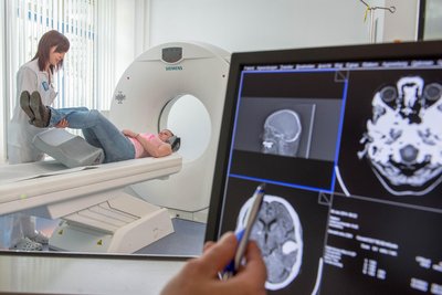Bildgebende Verfahren spielen bei der Diagnostik von Demenzerkrankungen eine große Rolle. Auch in der Gedächtnisambulanz Rodewisch werden sie angewandt.