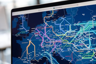Europa im Schlaf entdecken: Die interaktive Karte von Back-on-Track zeigt 205 Nachtzugverbindungen quer durch Europa.