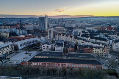 Im Juli 2025 lebten exakt 250.474 Menschen in Chemnitz.