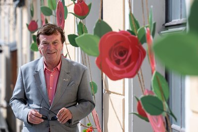 Er war beim sechsten Märchenfilmfestival der Star: Schauspieler Pavel Travnicek. Er ist in Deutschland einem großen Publikum als Märchenprinz an der Seite von Libuse Safrankova in „Drei Haselnüsse für Aschenbrödel“ bekannt geworden.