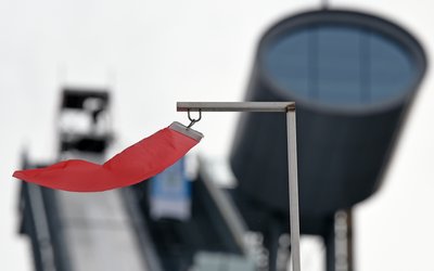 Wechselnde Windverhältnisse machten den Springern in der Qualifikation am Freitag zu schaffen.