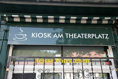Als Kleinstversorger hatte auch der seit Frühjahr geschlossene Kiosk am Theaterplatz eine Funktion.