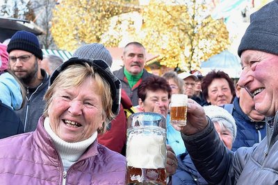 Für Christa Geipel (84) und ihren Mann Johannes (81) ist die Kirwe seit mehr als sieben Jahrzehnten ein Muss.