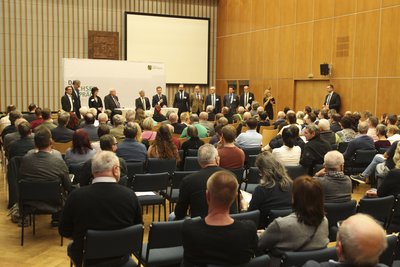 Ministerpräsident Kretschmer beim Sachsengespräch in Plauen.