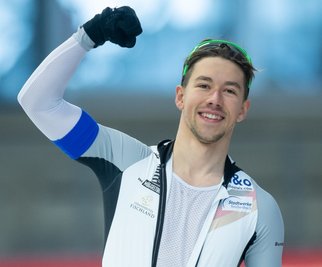Jubel bei Michael Roth vom TSV Vorwärts Mylau. Nachdem er schon beim ersten Weltcup mit neuen Bestzeiten glänzte, unterbot er diese am Wochenende beim zweiten Lauf auf ein Neues. 