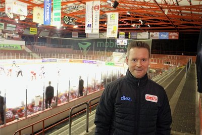 DEL2-Chef René Rudorisch hat zuletzt nach zwei medizinischen Notfällen entschieden, dass weitergespielt werden soll. 