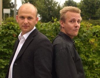 
              <p class="artikelinhalt">Steigender Erfolg, steigende Erwartungen: Das Kabarettduo "Die Bar-Hocker" möchte sich mit seinem neuen Programm wieder einmal selbst übertrumpfen. Links Sascha Wildenhain, rechts Kay Haberkorn. </p>
            