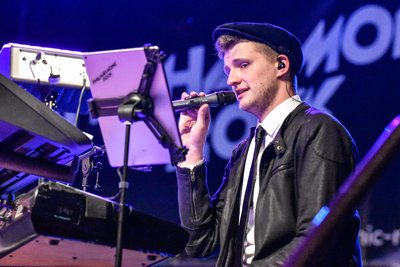 Robert Pfretzschner setzt mit Philharmonic Rock das von seinem verstorbenen Vater entwickelte Musikformat fort.
