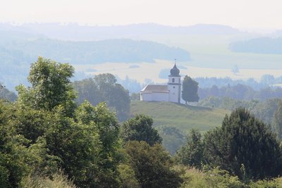 Die Kapelle Heinersgrün im ehemaligen vogtländischen Grenzgebiet. Dort und in Orten wie Burgstein, Posseck, Wiedersberg oder Krebes wurden 1961 mit der "Aktion frische Luft" rund 170 Menschen umgesiedelt.