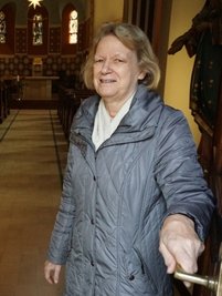 Hereinspaziert! Andrea Kern vom Kirchenvorstand. 