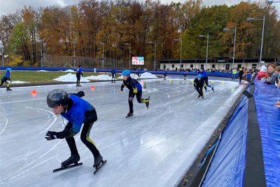 Die Jüngsten des Eisschnelllaufclubs Chemnitz trainierten unter den Augen des Publikums.