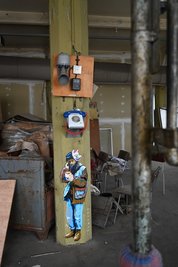 Grafittikunst in der alten Buntpapierfabrik. 