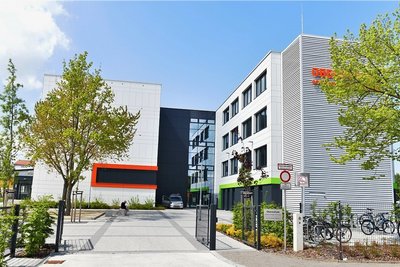 Die Mittelschule "Gottfried Pabst von Ohain" ist für fast 11 Millionen Euro saniert und erweitert worden.