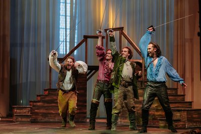 „3 Musketiere“ feiern in der Freiberger Nikolaikirche Premiere.