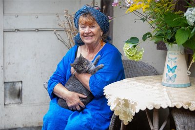 Weberhaus-„Hexe“ Margitta Schier ist verliebt in Liselotte.