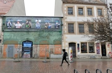 Das künftige Welterbe-Besucherzentrum in der Petersstraße 19 in Freiberg (links im Bild) wird um das Nachbarhaus mit der Nummer 21 (rechts) erweitert. Das hat der Stadtrat beschlossen. 