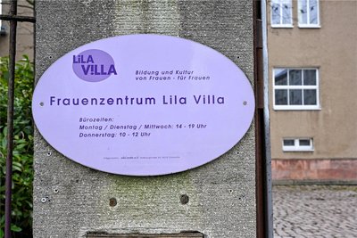 Mitglieder der Chemnitzer Gruppe der „Letzten Generation“ halten einen Vortrag im Frauenzentrum, Kaßbergstraße 22.