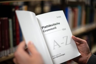 Auch Plattdeutsch hat seine Regeln. (Symbolbild)