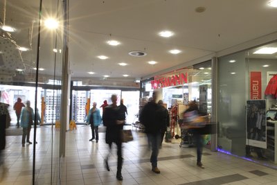 Innenansicht des Plauener Einkaufszentrums Kolonnaden