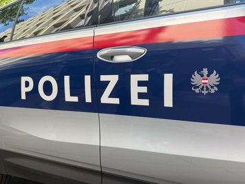 Die Tote soll nun von der Gerichtsmedizin untersucht werden. (Symbolbild)
