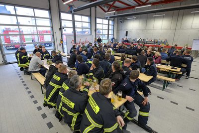 Das 2015 gebaute Depot der Ellefelder Feuerwehr ist bislang auch ein Ort der Zusammenkunft.