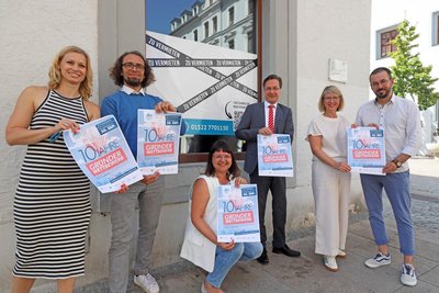 Die Akteure von Stadt, Sparkasse, IHK und Saxeed starten den 10. Gründerwettbewerb in Freiberg.