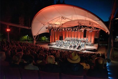 Finaler Somnmernachtstraum, auch wenn es schon sehr kühl war: Carmina Burana am vergangenen Samstag.