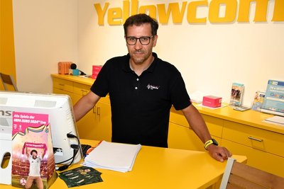 Daniel Stiewe vom Internetladen Yellowcom hatte auch die Familie von Valeriia als Kunden.