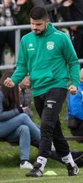 Beim Primus mutig auftreten: SVL-Trainer Manuel Kluge und sein Team sind gerüstet. 