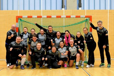 Verdienter Jubel: Die Handballerinnen des SV Rotation Weißenborn haben bei der HSG Rückmarsdorf den ersten Auswärtssieg der Saison gefeiert.