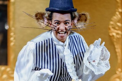 Kira Lorenza Althaler ist Ratte René.