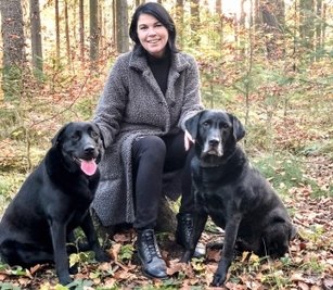 Fotografin Petra Hammermüller, selbst Hundebesitzerin, lichtete die Welpen ab.